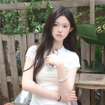 心不在焉的服务生